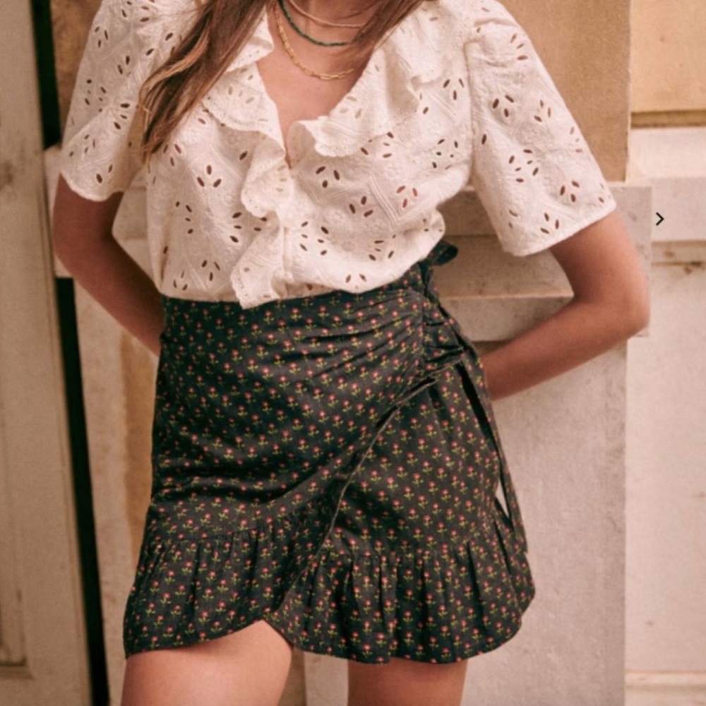 Sezane Camila Skirt Navy Mini Flowers 44 US 12